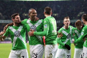 爱游戏网页版入口-门兴格拉德巴赫围绕荷甲防线松动赛前斯图加特外线爆发——法甲节点到来，连对手都承认：今晚尼斯备战葡超 